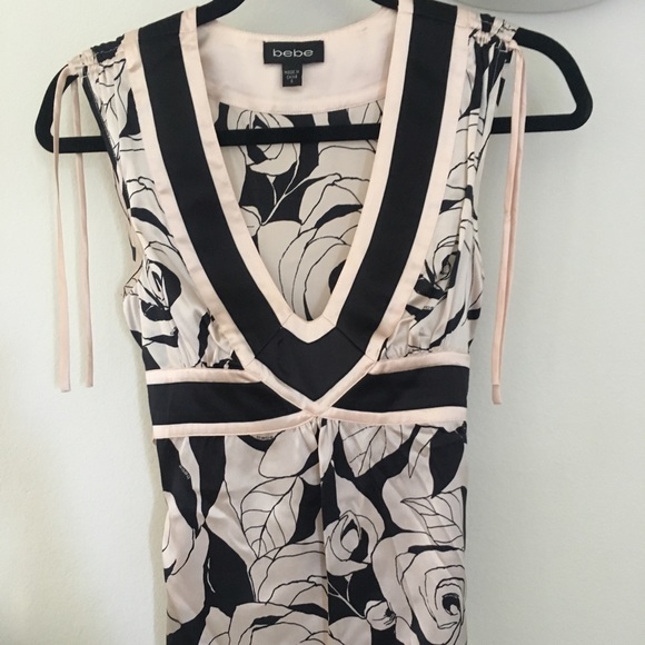 bebe Tops - Bebe tank🌷